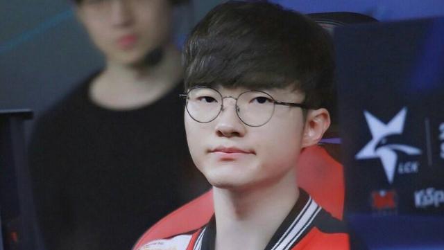 资讯吃鸡自行车铁人三项全能百人大比拼横向赛道！